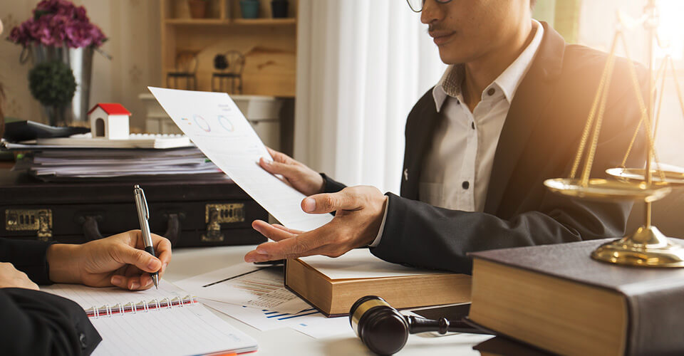 loans for legal expenses. Can you take out loans to pay for a lawyer?